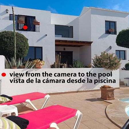 Elvira Hotel Tias Bagian luar foto