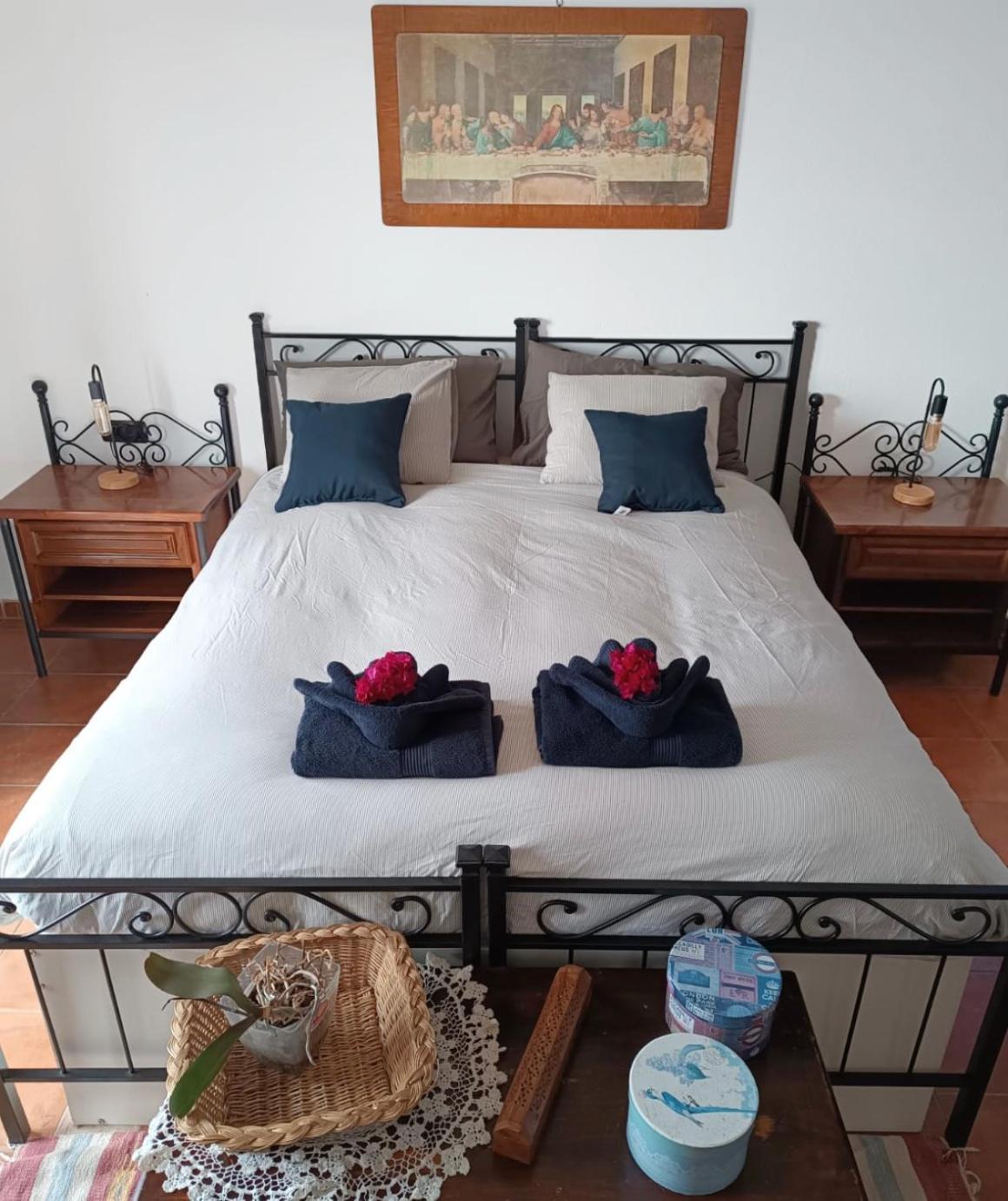 Elvira Hotel Tias Bagian luar foto