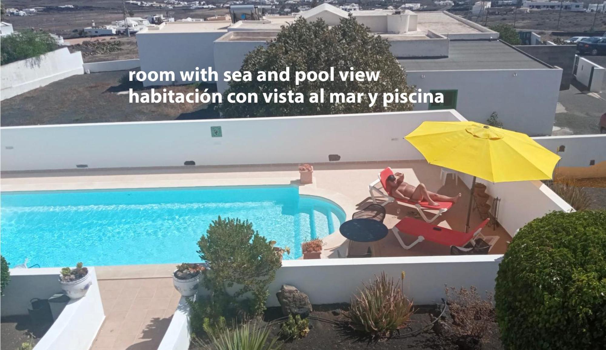 Elvira Hotel Tias Bagian luar foto